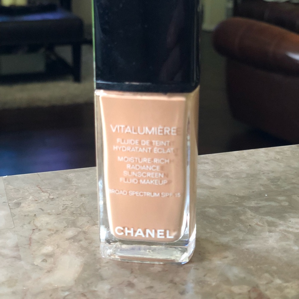 Chanel Vitalumiere foundation # 35